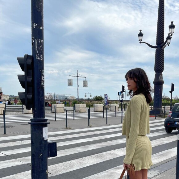 Conjuntinho verde de Bruna Marquezine é romântico e perfeito para dias quentes