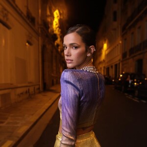 Mala de viagem de Bruna Marquezine foi multicolorida