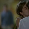 Bianca (Bruna Hamu) beija Henrique (Michel Joelsas) em 'Malhação'