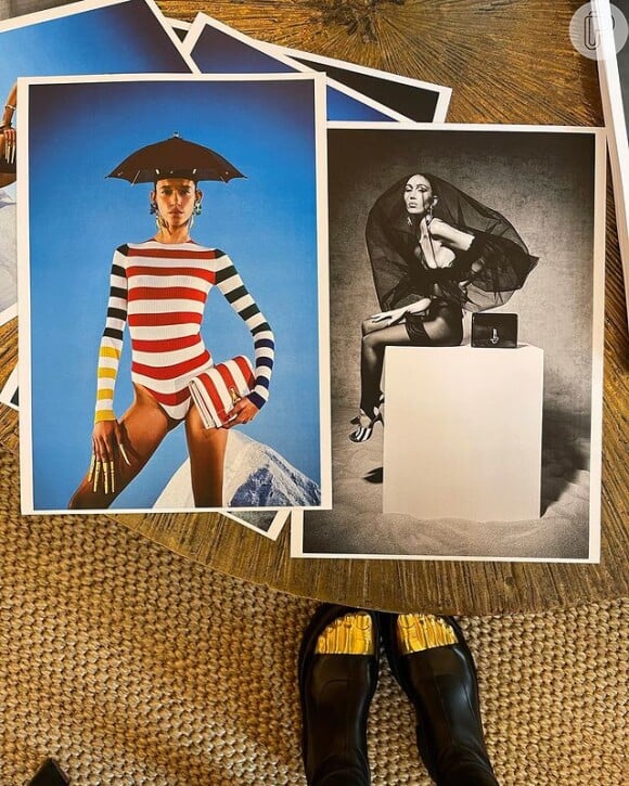 Bruna Marquezine posou para fotos usando itens da grife Schiaparelli, dando destaque à bota polêmica