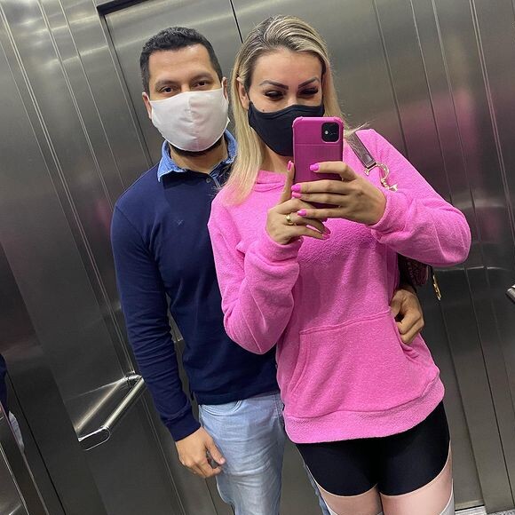 Andressa Urach e Thiago Lopes casaram em abril deste ano e esperam Leon, seu primeiro filho