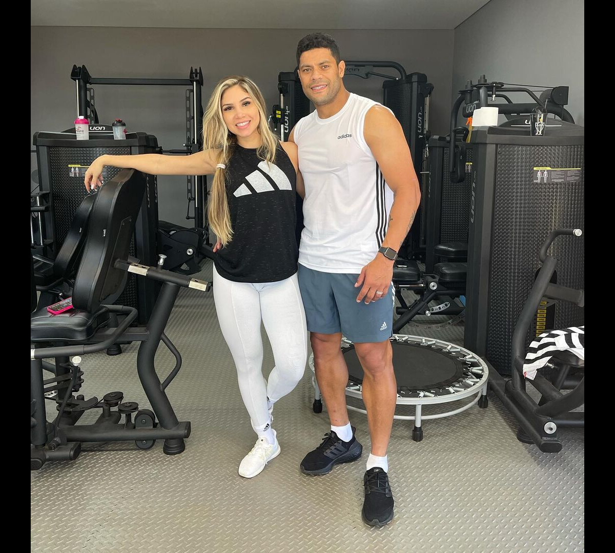 Foto Hulk E Camila Ngelo Reuniram A Fam Lia Pr Ximo Ao Natal De Para Anunciar Que Estavam