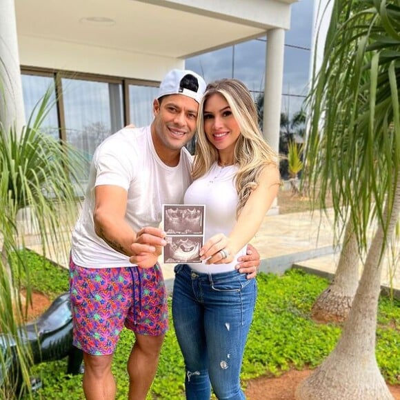 Hulk postou vídeo do chá de revelação de Zaya, a bebê que espera com Camila Ângelo, com quem está casado desde fevereiro de 2020