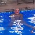 'A Fazenda 13': Aline Mineiro insistiu durante conversa com Tiago Piquilo na piscina. 'Você não gosta do meu pé? Faz massagem no meu pé'