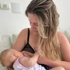 Daiana Garbin se declarou para a filha, Lua, nas redes sociais