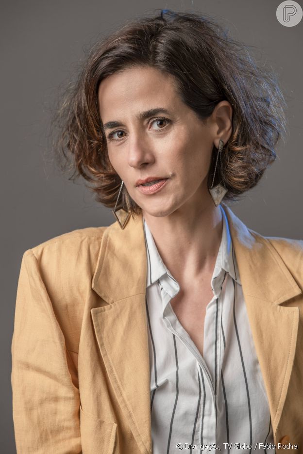 Novela 'Um Lugar ao Sol': Ilana (Mariana Lima) redescobre a própria sexualidade após os 40