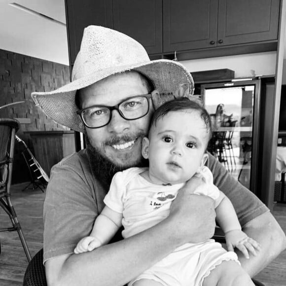 Juliano homenageou tio de Marília Mendonça que morreu no mesmo acidente