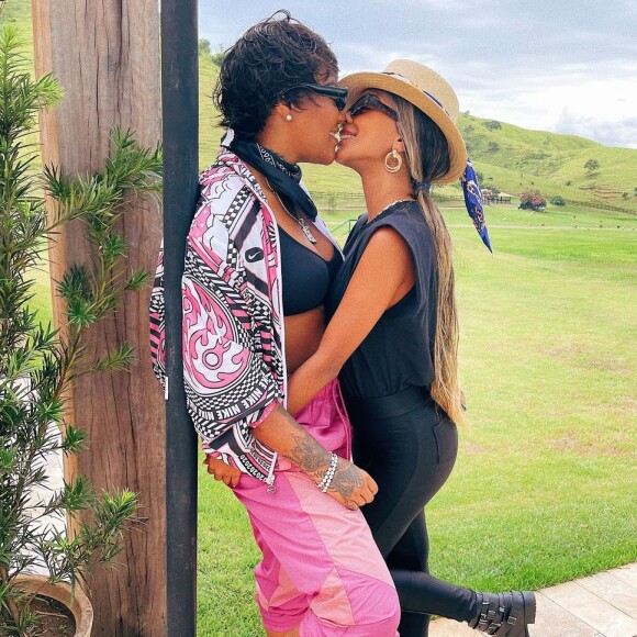 Brunna Gonçalves falou que não irá assistir a cena em que Ludmilla aparece beijando uma outra mulher