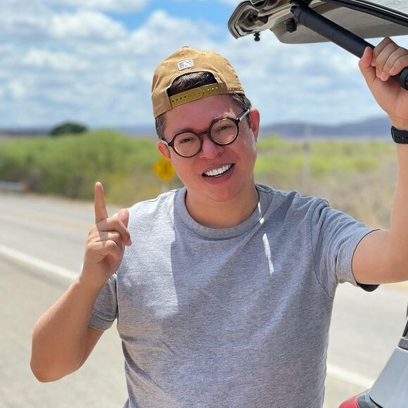 Ao ser solto no último dia 22 de outubro, DJ Ivis publicou uma imagem em branco nas redes sociais e escreveu um longo texto reconhecendo os próprios erros