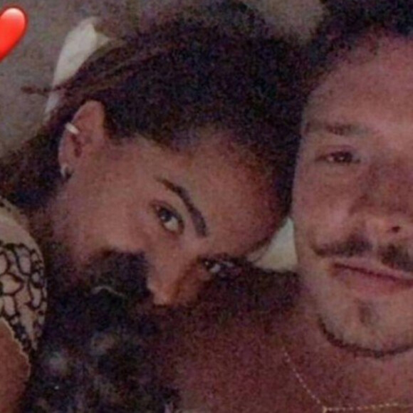 Anitta teve um relacionamento relâmpago com Ronan Souza no começo do ano de 2019
