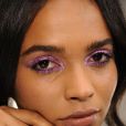 Maquiagem em tom de lilás: a cor Very Peri foi lançada pela Pantone como cor do ano 2022