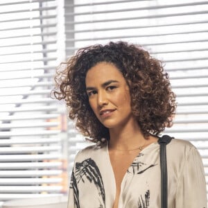 Na novela 'Quanto Mais Vida, Melhor!', Rose (Bárbara Colen) revela não ter vontade de voltar a ser mulher de Guilherme (Mateus Solano)