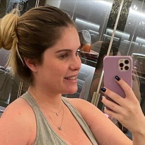 Bárbara Evans: 'É muito julgamento, você mesma se julgando, além das pessoas. Você mesma se sentindo muito pra baixo. É muito difícil'