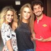 Fiorella Mattheis e Alexandre Pato fizeram uma campanha publicitária com Yasmin Brunet em dezembro de 2013