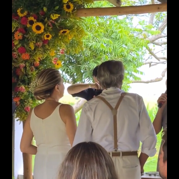 Filha de Glória Menezes, Maria Amélia se casou com o cirurgião plástico Hugo Gomes no sítio da família