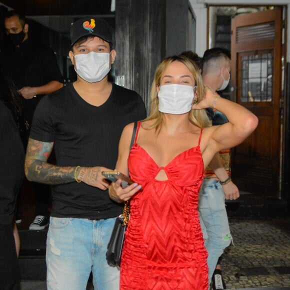 Gabi Martins foi vista com namorado, Tierry, em um bairro da Zona Sul do Rio de Janeiro