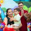 Filho de Marília Mendonça celebra dois anos ao lado do pai, Murilo Huff, da avó Ruth e do tio João Gustavo