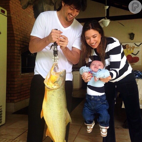 Patricia Abravanel já havia postado foto em que compara o tamanho de um peixe com o filho, Pedro