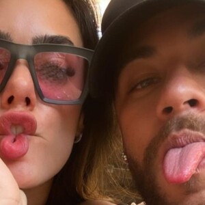 Neymar filma momento de descontração com Bruna Biancardi