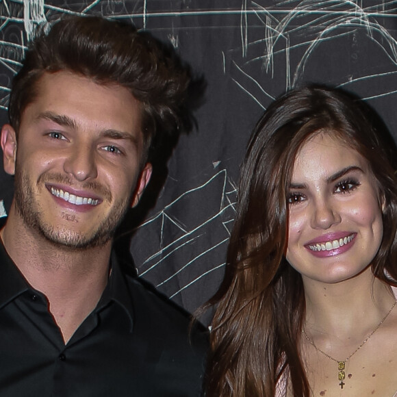 Camila Queiroz e Klebber Toledo no 'Faustão na Band': casal revelou intimidades sobre a relação