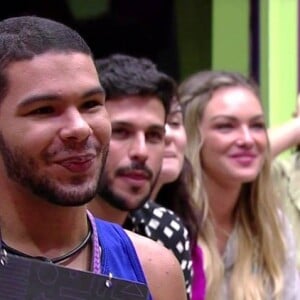 'BBB 22': estreia foi marcada por clima de sintonia entre os brothers