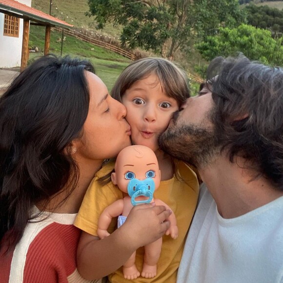 Yanna Lavigne e Bruno Gissoni já são pais de Madalena, de 4 anos