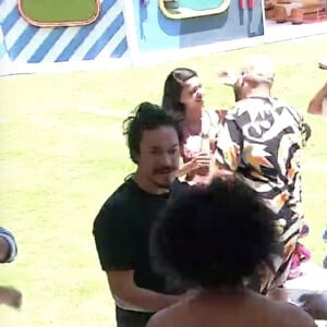 'BBB 22': Pedro Scooby foi o primeiro brother que Jade Picon abraçou ao entrar na casa nesta quinta-feira (20)