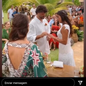 Carol Barcellos e André Vianna trocaram alianças na praia, em meio a um cenário paradisíaco em Alagoas
