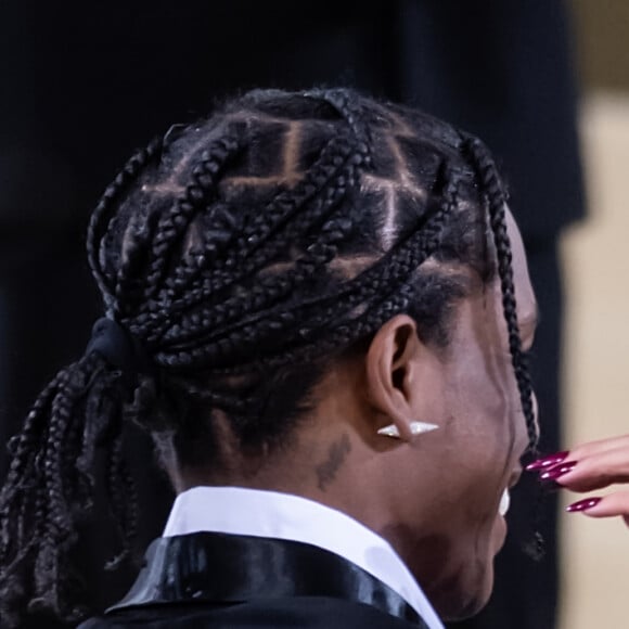 Fãs comemoraram a gravidez de Rihanna e A$AP Rocky