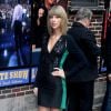 Taylor Swift arrasou com este vestido que deixou suas pernas torneadas a mostra