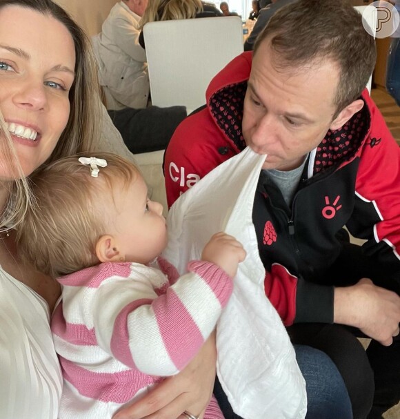 Filha de Tiago Leifert com a jornalista Daiana Garbin tem apenas um ano de idade e recebeu o diagnóstico de câncer nos olhos aos 11 meses de vida