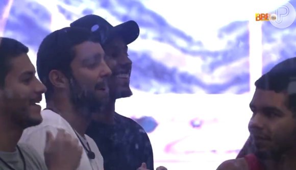 'BBB 22': Pedro Scooby teve reação eufórica após pergunta de Larissa sobre Jade Picon e Paulo André: 'Tá pra acontecer, tô tentando'