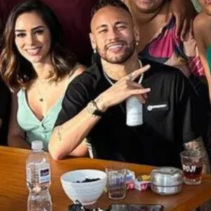 Neymar apresentou Bruna Biancardi para sua família no Natal