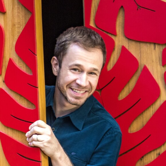 Tiago Leifert deixou o 'BBB 22', o 'The Voice' e a Globo para ficar ao lado da filha, Lua