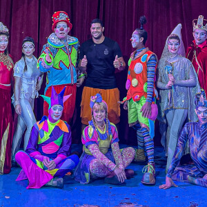 Hulk conferiu espetáculo que está em cartaz no bairro Belvedere, em Belo Horizonte