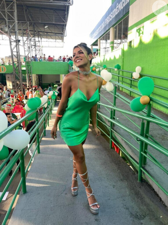 Hariany Almeida explicou que está com frio na barriga de expectativa de sambar na avenida durante o Carnaval