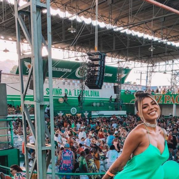 Hariany Almeida comparece a Feijoada da Imperatriz Leopoldinense, escola de samba pela qual vai desfilar no Carnaval de abril