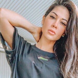 Maíra Cardi tem defendido Arthur Aguiar fora do 'BBB 22'