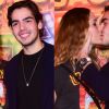 O casal João Guilherme e Schynaider Moura prestigiou o esquenta do São João da Thay e trocou beijos no evento
