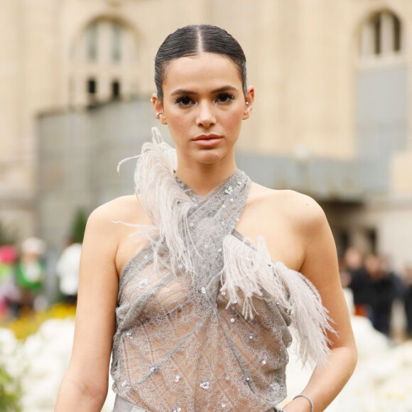 Bruna Marquezine está cada vez mais inserida no mundo fashion: 'Algo genuíno'