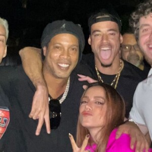 Anitta, Felipe Ret, L7nnon e Jack Harlow aparecem em aniversário de Ronaldinho Gaúcho