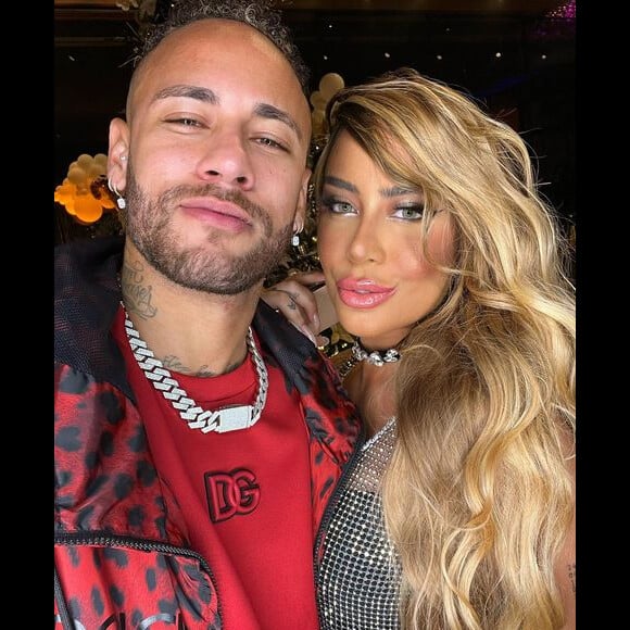 Rafa Kalimann e Neymar teria se envolvido em festa promovida por Rafaella Santos, irmã de Neymar