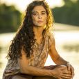 Juliana Paes interpreta Maria Maurrá, mãe da protagonista Juma (Alanis Guillen), em 'Pantanal'