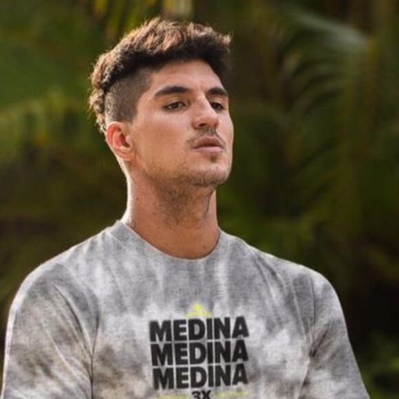 Gabriel Medina teria se envolvido com Vanessa Lopes após o término com Yasmin Brunet