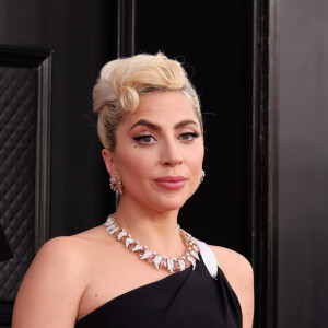 Lady Gaga escolheu joias Tiffany & Co para seu look do Grammy 2022