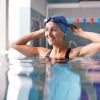 Exercícios na água podem afetar negativamente a pele por conta do cloro: médica recomenda banho imediato com sabonete neutro