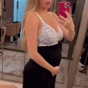 Corpo pós-parto de Bárbara Evans
