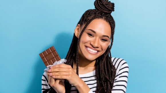Chocolate x espinhas: os mitos e verdades dessa relação esclarecidos por dermatologista