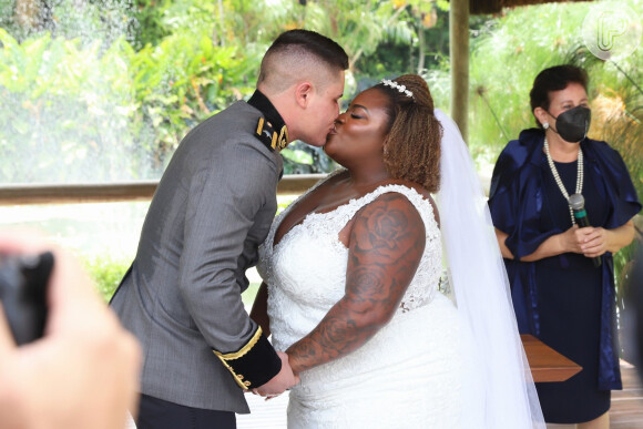 Jojo Todynho está curtindo os primeiros meses do casamento com o militar do exército Lucas Silva