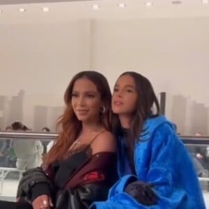 Anitta parece disposta a superar as brigas do passado! A cantora retomou, recentemente, a amizade com Bruna Marquezine